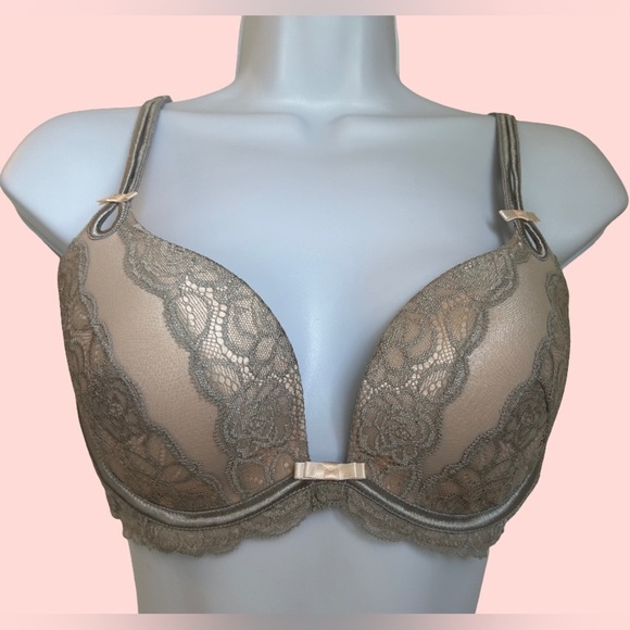 NEW BRA BUNDLE LOT OF TWO LACE PUSH UP - Picture 2 of 8